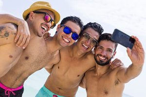 Bachelor-party-Yacht-Rentals