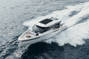 Saxdor 400 GTO luxury motor yacht cruising at speed near Paros, Greece
