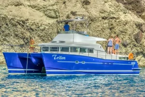 Triton Catamaran Santorini (1)